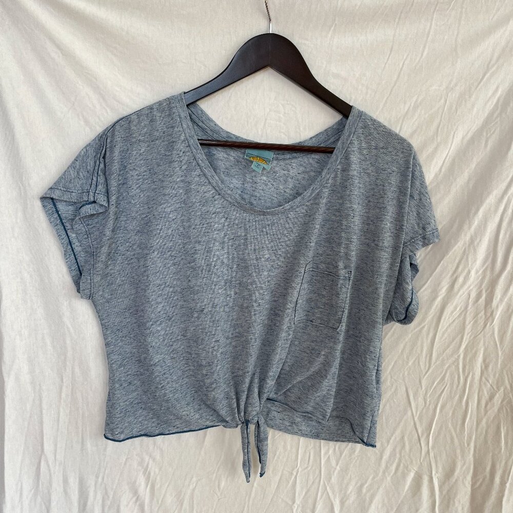 C&C California Tie-Front Short Sleeve Top in Light Heather Blue